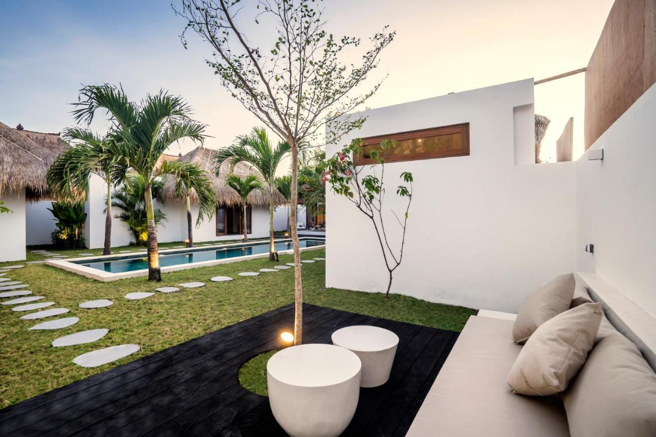 Cocotier By Alfred In Bali *